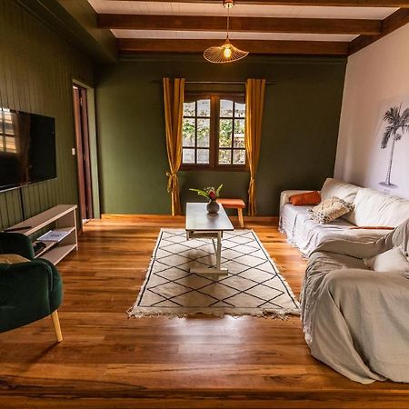 Magnifique Villa Creole Villa Ti Bout Bois Avec Cheminee Au Tevelave Les Avirons Eksteriør billede