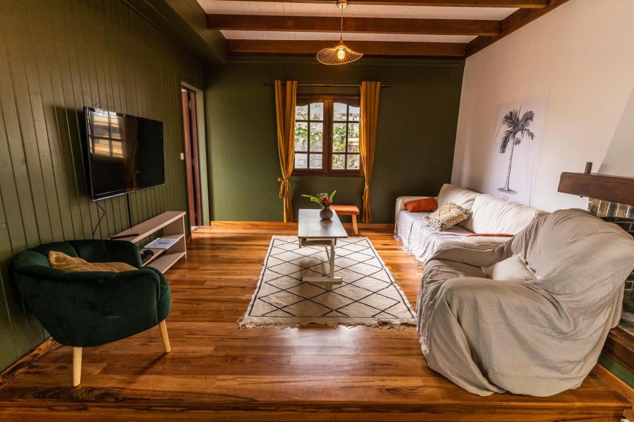 Magnifique Villa Creole Villa Ti Bout Bois Avec Cheminee Au Tevelave Les Avirons Eksteriør billede